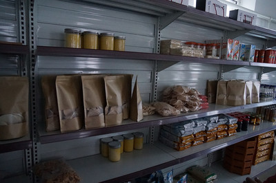 探索伊和呼熱草原特產(chǎn)銷售中心 品味自然饋贈的食品